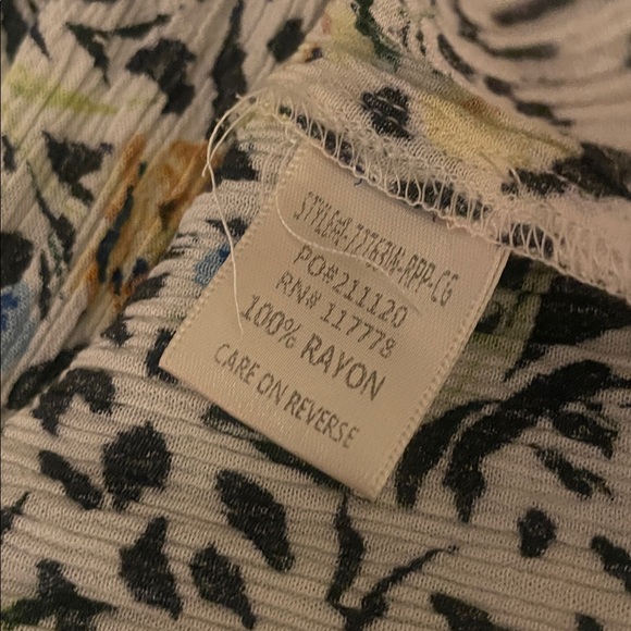 LOVESTITCH 💛🖤 Floral Animal print puff sleeve Maxi dress - Picture 13 of 13